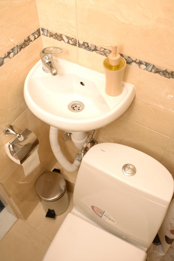לבוב Free People Hostel מראה חיצוני תמונה